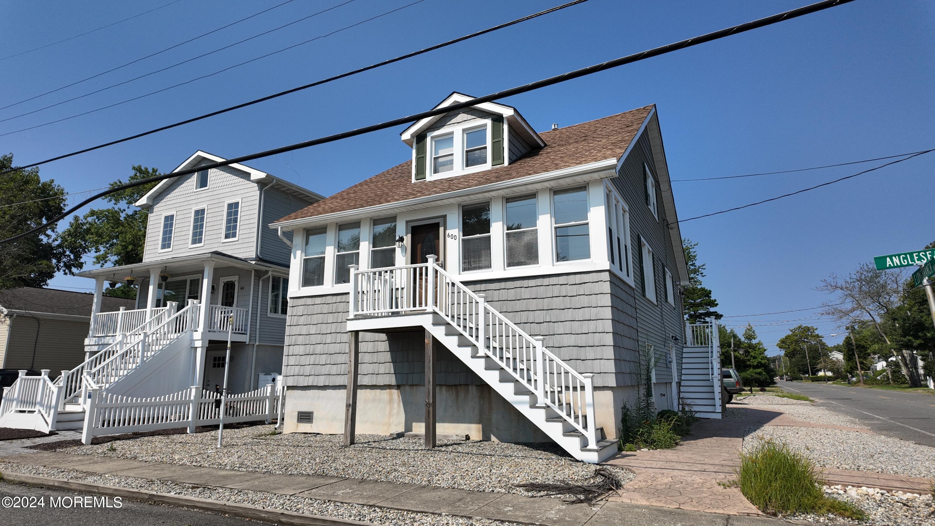 600 Anglesea Avenue Ocean Gate, NJ 08740 - Photo 2 of 20 FRONT LEFT