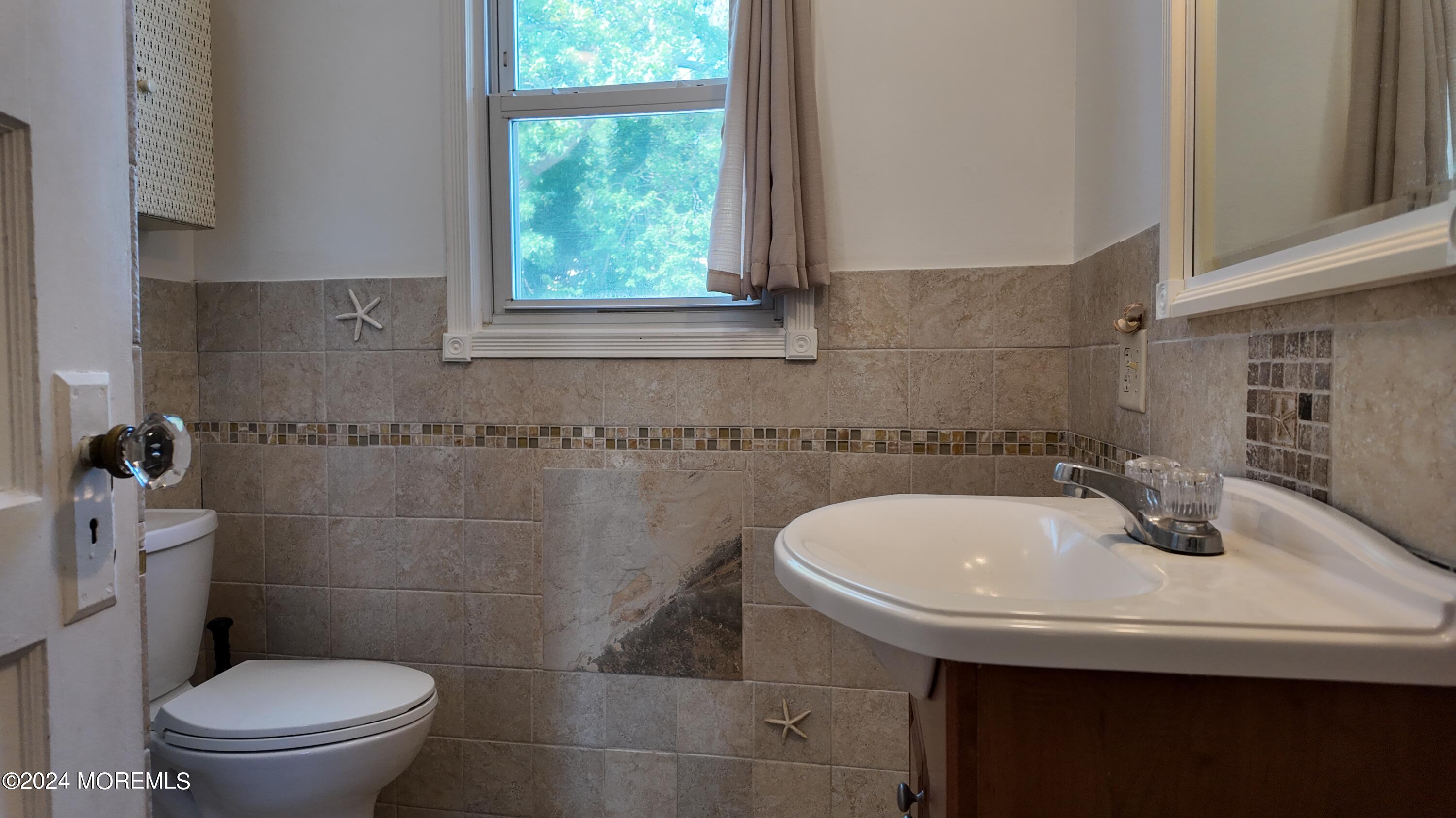 600 Anglesea Avenue Ocean Gate, NJ 08740 - Photo 9 of 20 dji_mimo_20240801_101744_20240801101743_