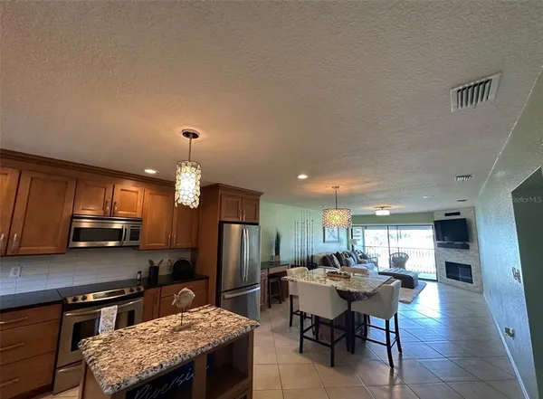 $3,600 | 2100 North Peninsula Avenue, Unit 3050, New Smyrna Beach, FL 32169