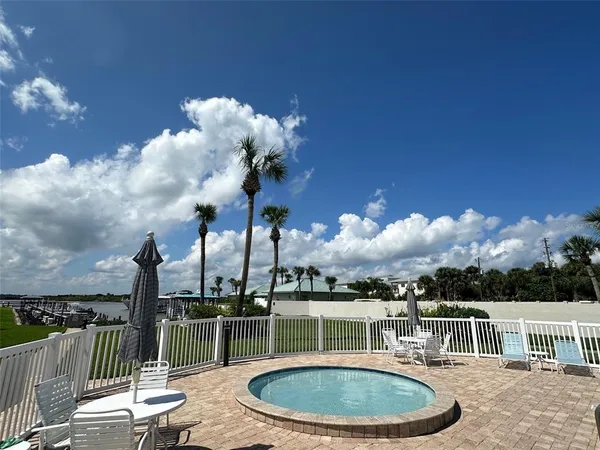 $3,600 | 2100 North Peninsula Avenue, Unit 3050, New Smyrna Beach, FL 32169