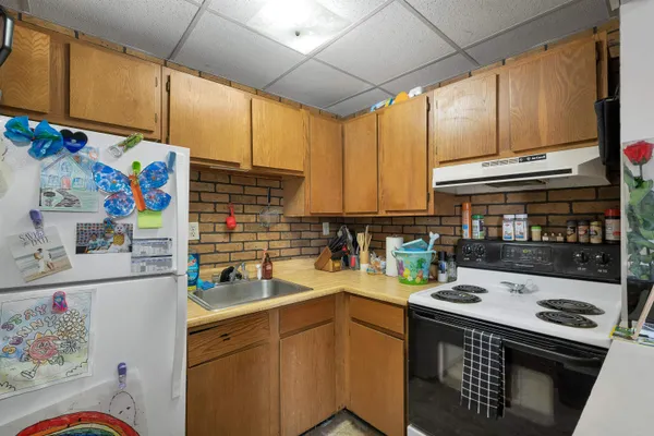 $1,700,000 | 25 School Street, Bristol, NH 03222