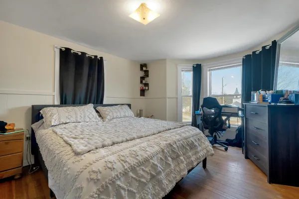 $1,700,000 | 25 School Street, Bristol, NH 03222