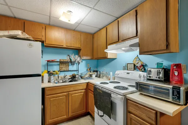 $1,700,000 | 25 School Street, Bristol, NH 03222