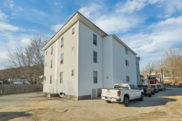 $1,700,000 | 25 School Street, Bristol, NH 03222