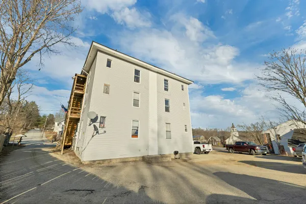 $1,700,000 | 25 School Street, Bristol, NH 03222
