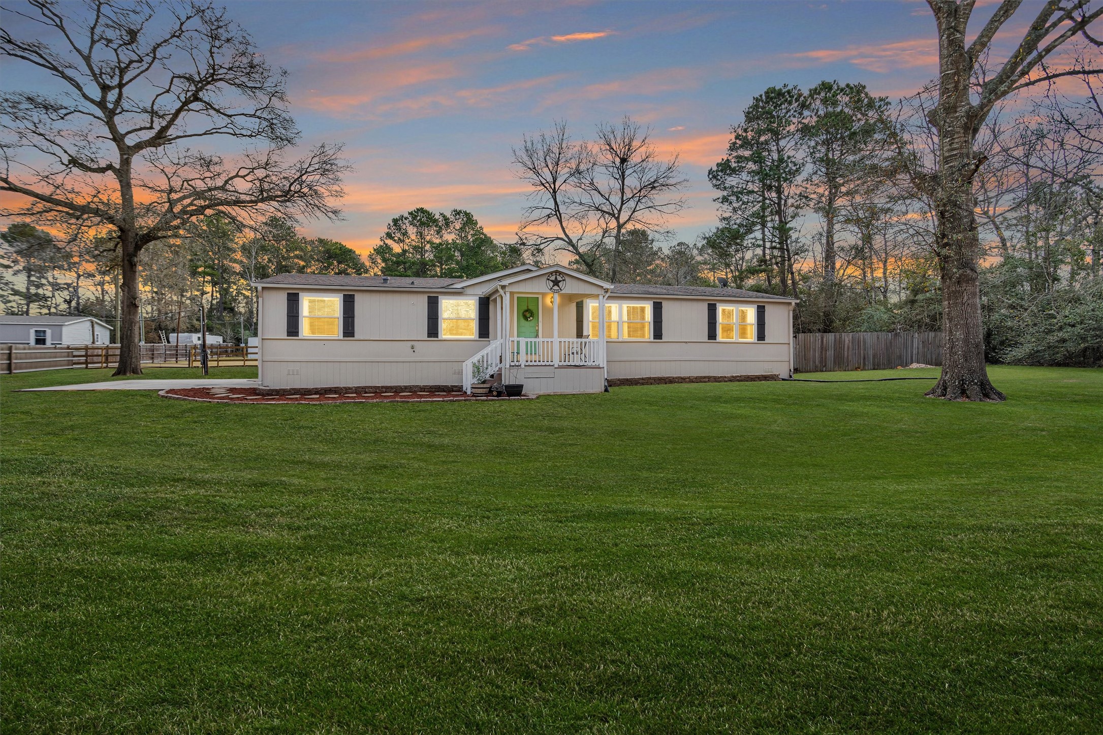 14604 Hasara Lane Willis, TX 77378 - Photo 1 of 50