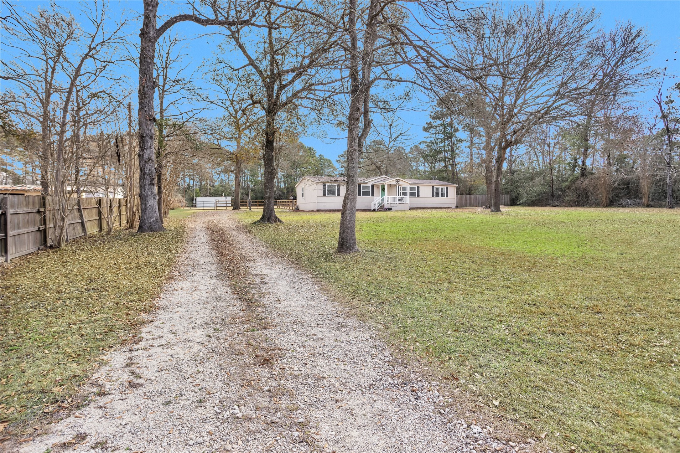 14604 Hasara Lane Willis, TX 77378 - Photo 2 of 50