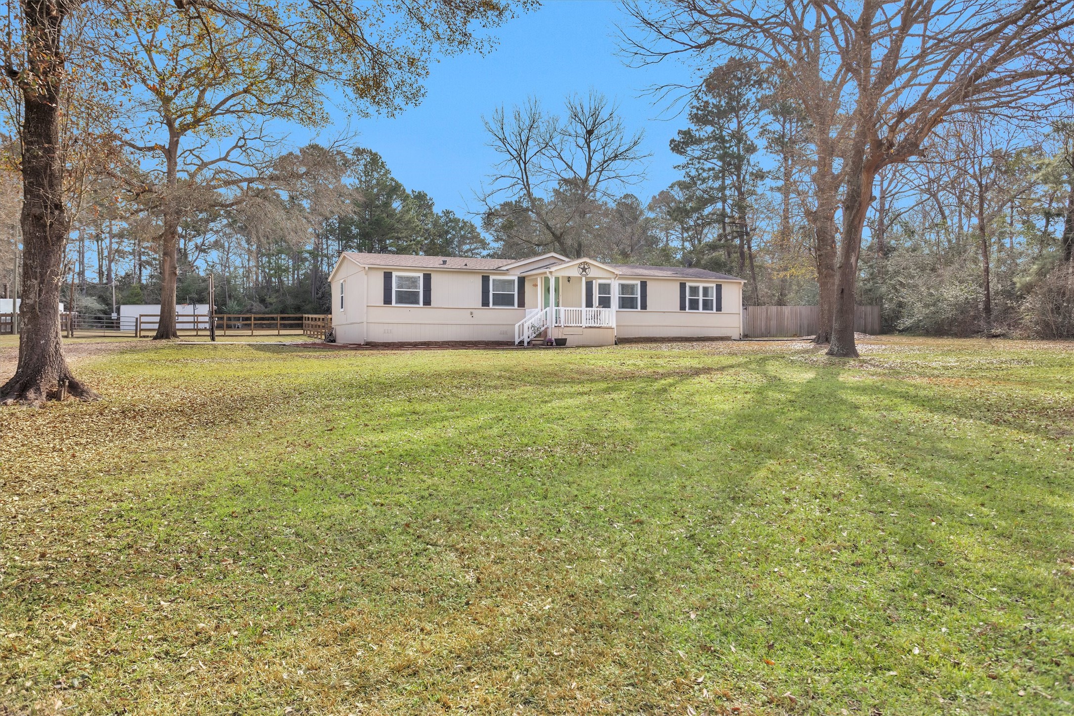 14604 Hasara Lane Willis, TX 77378 - Photo 5 of 50