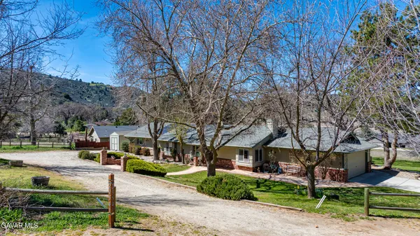 $679,900 | 29541 Butterfield Way, Tehachapi, CA 93561