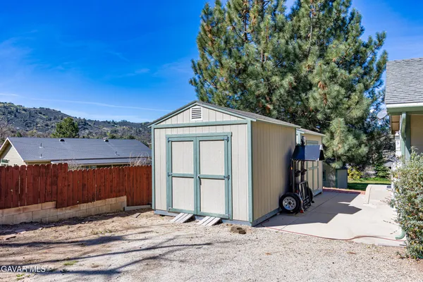 $679,900 | 29541 Butterfield Way, Tehachapi, CA 93561