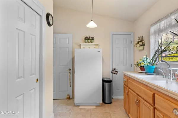 $679,900 | 29541 Butterfield Way, Tehachapi, CA 93561