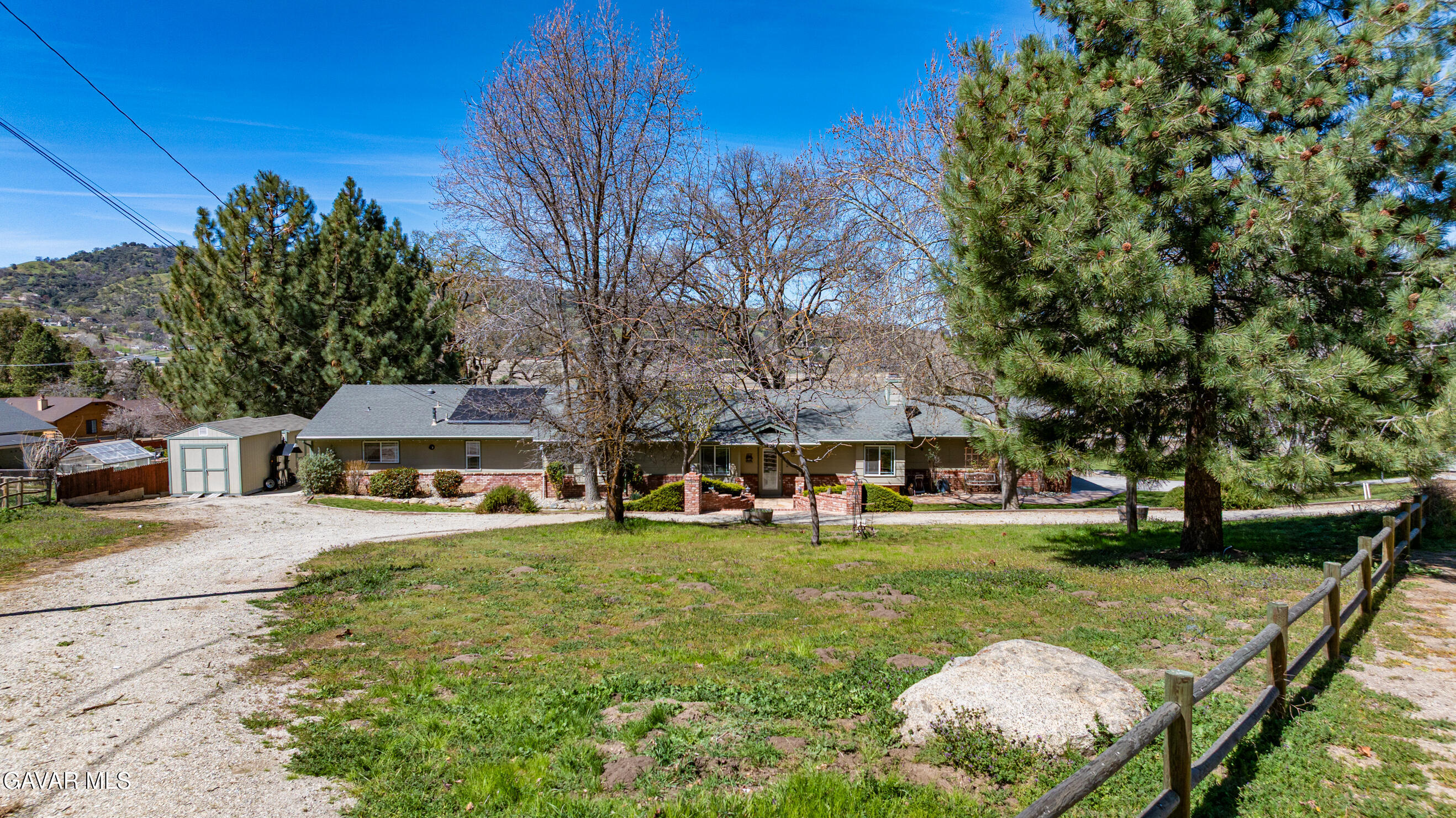 29541 Butterfield Way Tehachapi, CA 93561 - Photo 9 of 101 DJI_20260317125211_0032_D