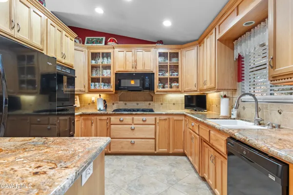 $679,900 | 29541 Butterfield Way, Tehachapi, CA 93561
