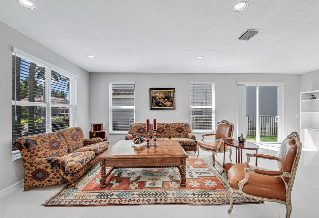 19491 Black Olive Lane Boca Raton, FL 33498 - Photo 11 of 68 11