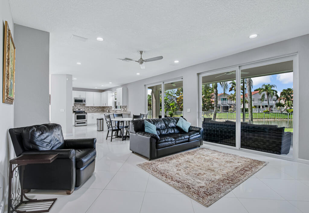 19491 Black Olive Lane Boca Raton, FL 33498 - Photo 14 of 68 14