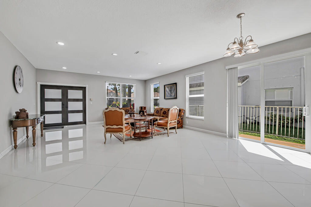 19491 Black Olive Lane Boca Raton, FL 33498 - Photo 7 of 68 07