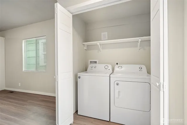 $2,200 | 2617 West Marine View Drive, Everett, WA 98201