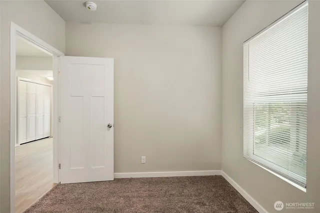 $2,200 | 2617 West Marine View Drive, Everett, WA 98201