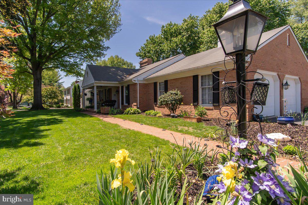 19811 Spring Creek Road Hagerstown, MD 21742 - Photo 4 of 37 Gallery Image 4