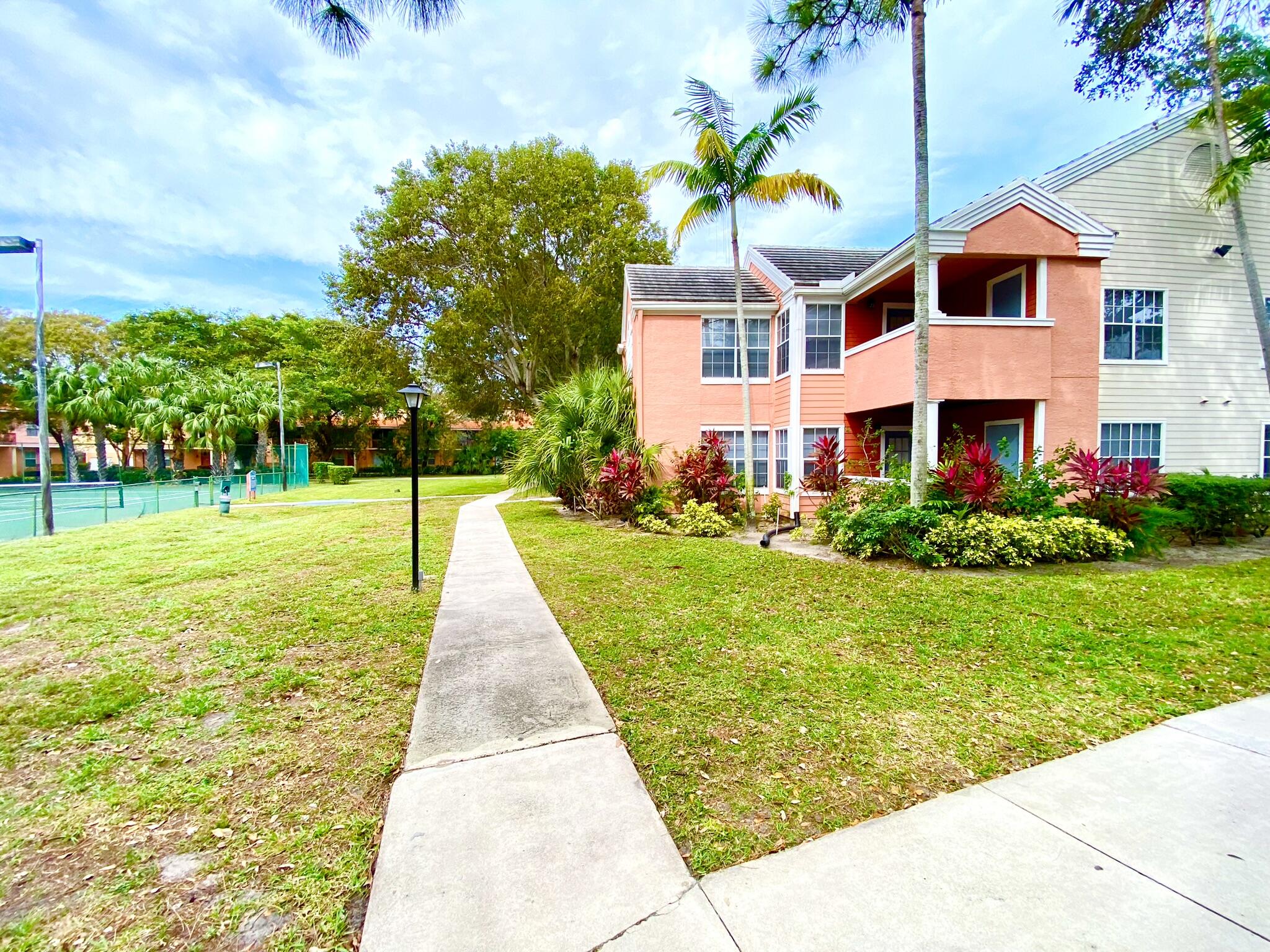 1001 Crystal Way, Unit P Delray Beach, FL 33444 - Photo 27 of 50 IMG_6305