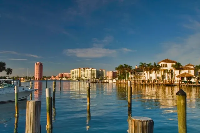 $2,400 | 1001 Crystal Way, Unit P, Delray Beach, FL 33444