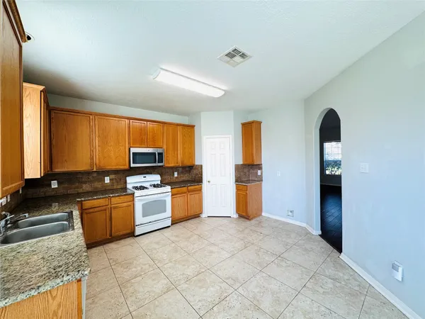 $2,050 | 25222 Ibris Ranch Drive, Katy, TX 77494