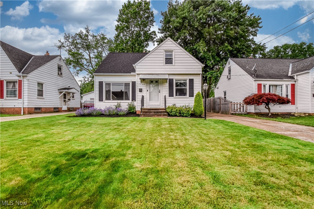 1400 Sunset Road Cleveland, OH 44124 - Photo 1 of 47
