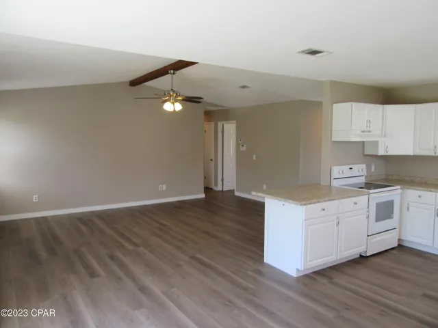 $1,695 | 1613 Minnesota Avenue, Lynn Haven, FL 32444