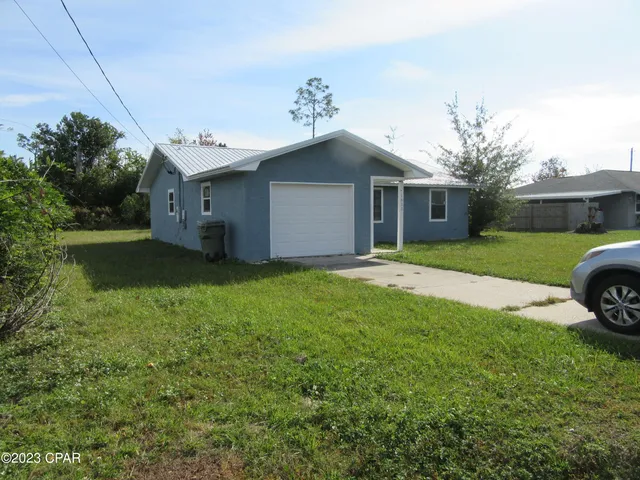 $1,695 | 1613 Minnesota Avenue, Lynn Haven, FL 32444