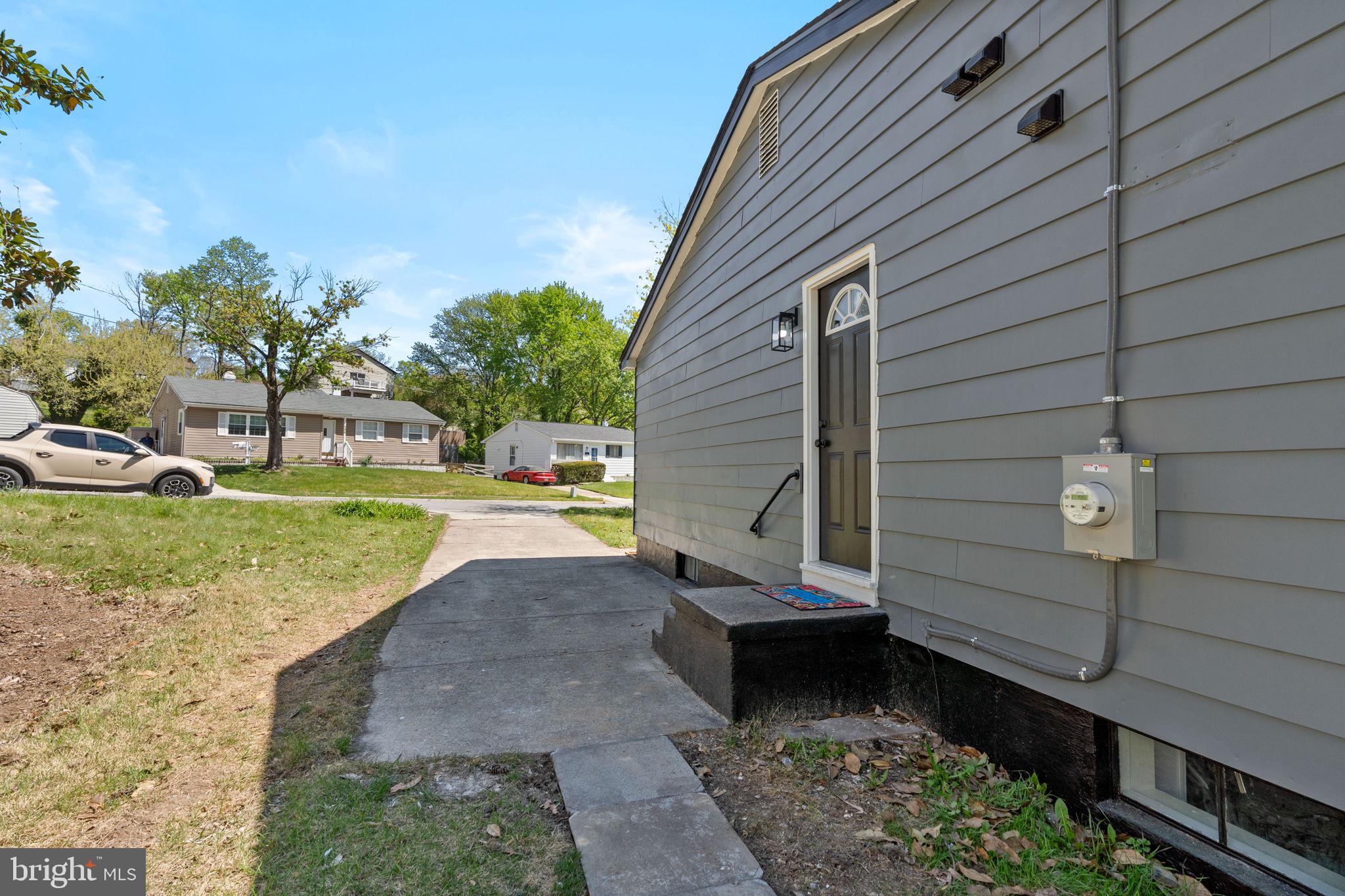 435 Yellow Springs South Laurel, MD 20724 - Photo 3 of 43
