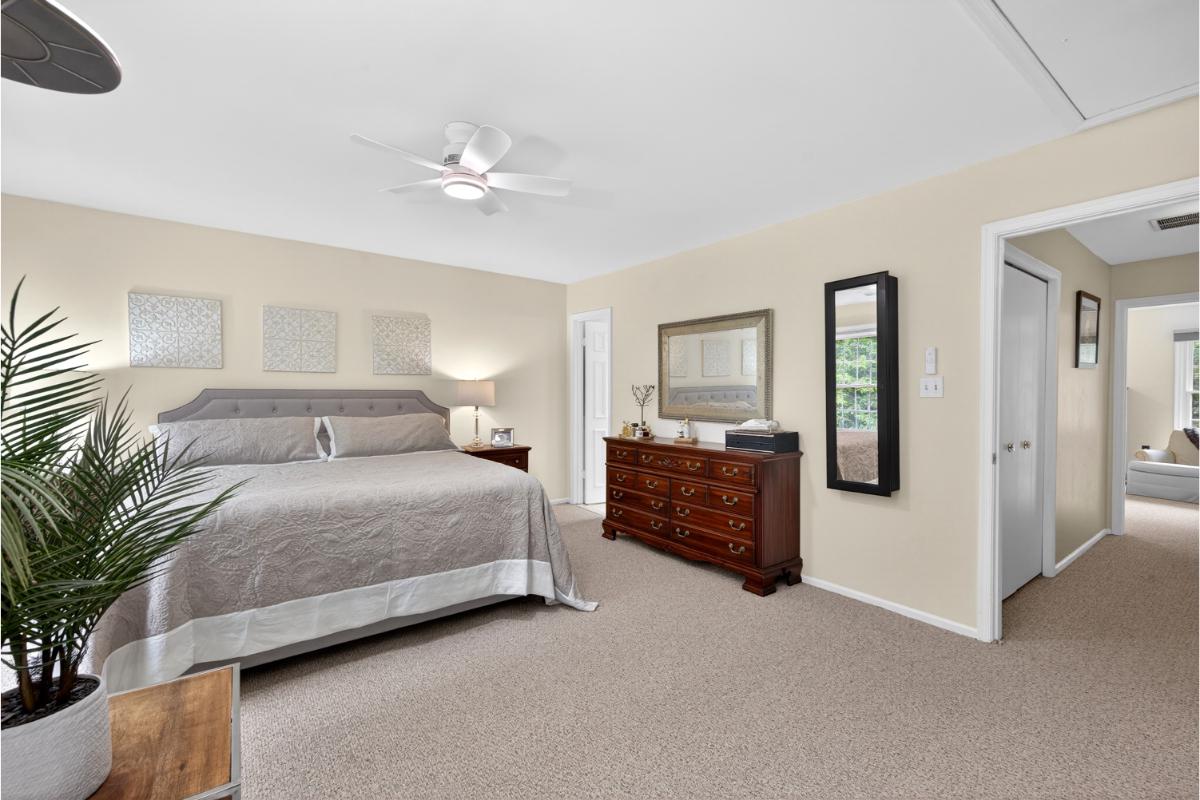 7347 Swan Point Way, Unit 122 Columbia, MD 21045 - Photo 19 of 54 Primary Ensuite