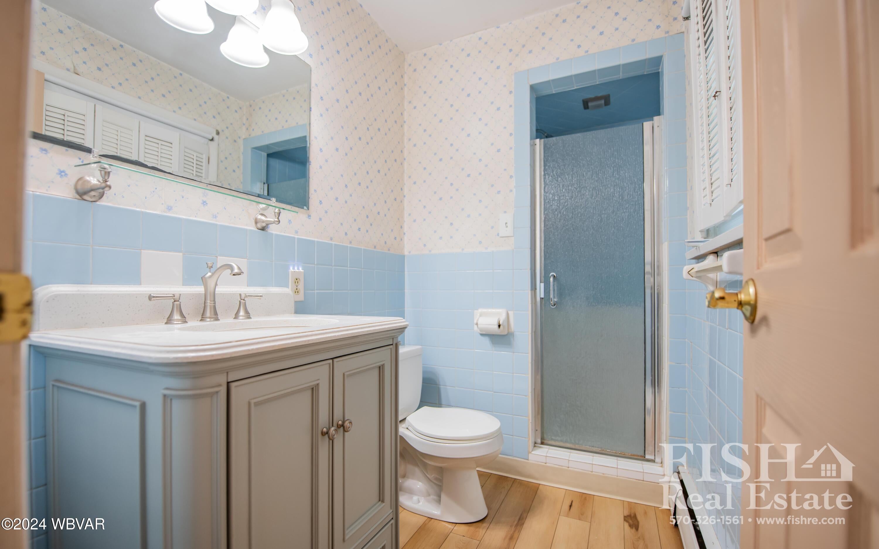 61 Cliffside Drive Williamsport, PA 17701 - Photo 21 of 32 En suite 3/4 bathroom