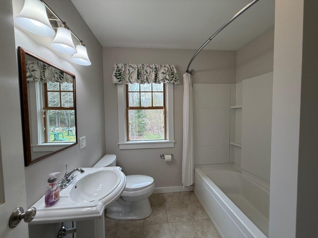 232 River Road Canaan, NH 03741 - Photo 5 of 57