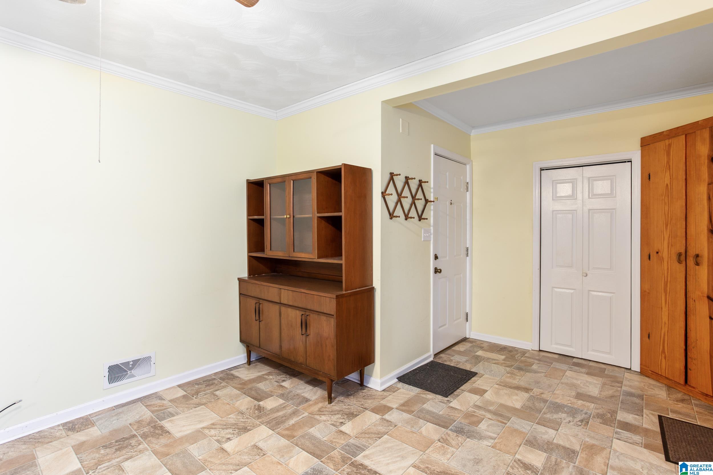 144 Tolbert Street Anniston, AL 36201 - Photo 15 of 30