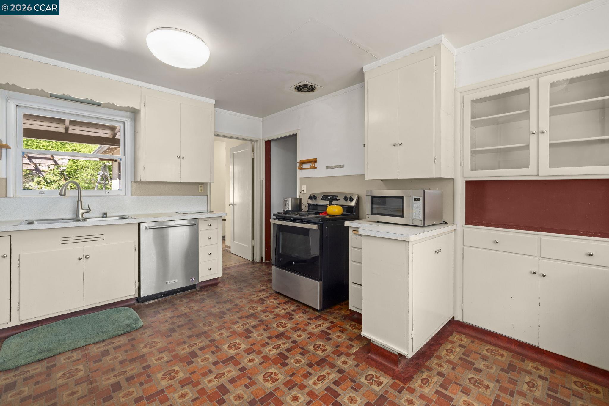 847 Acalanes Road Lafayette, CA 94549 - Photo 16 of 30