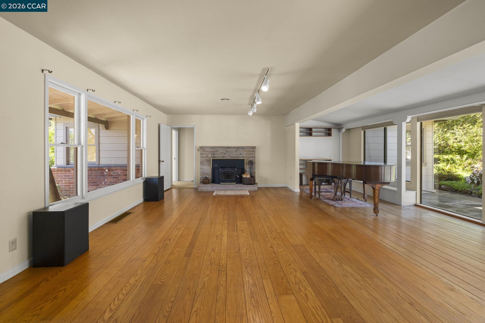 847 Acalanes Road Lafayette, CA 94549 - Photo 6 of 30