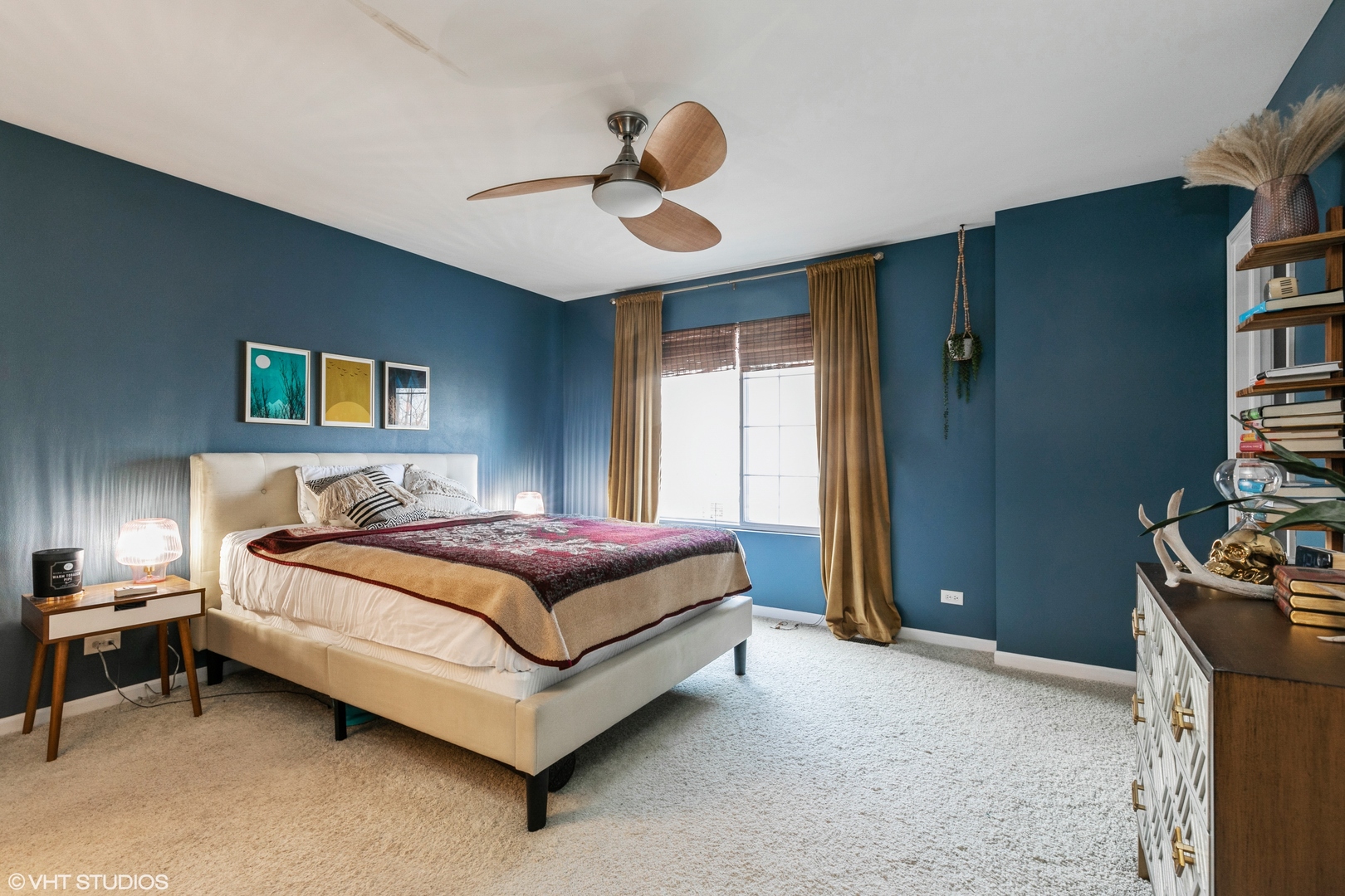 3340 Cameron Drive Elgin, IL 60124 - Photo 9 of 18 a bedroom with a bed and a chandelier