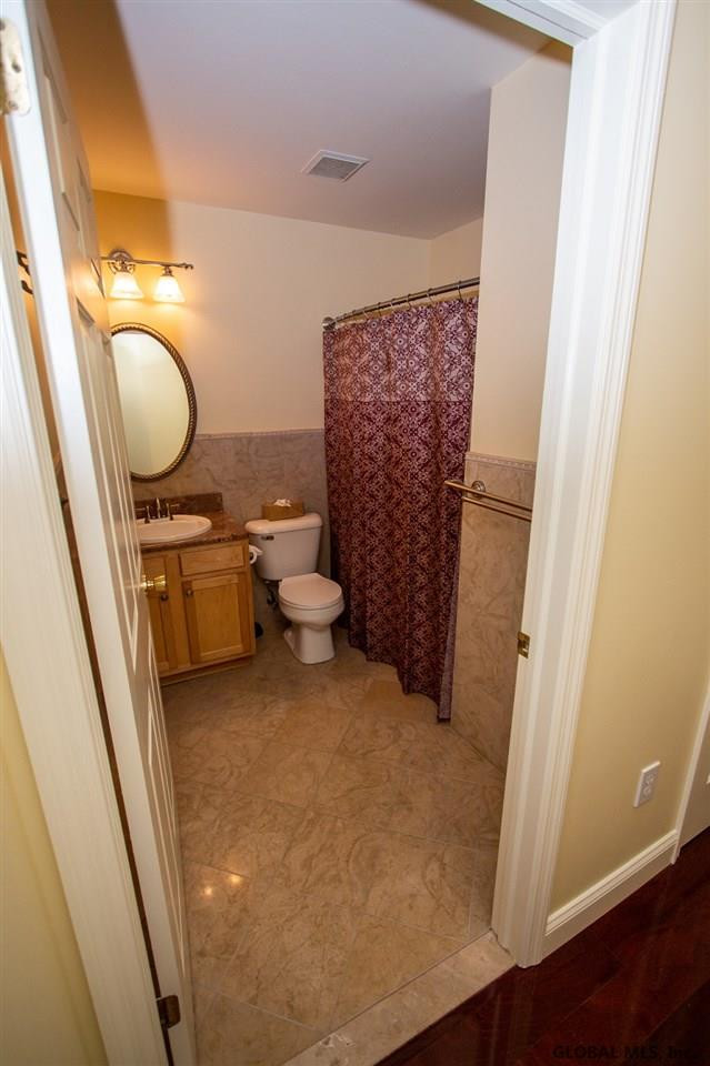 103 Cedar Rensselaer, NY 12144 - Photo 17 of 26 Photo 17