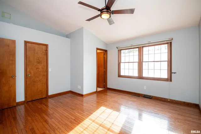 $275,000 | 418 Bayside Drive, Germantown Hills, IL 61548