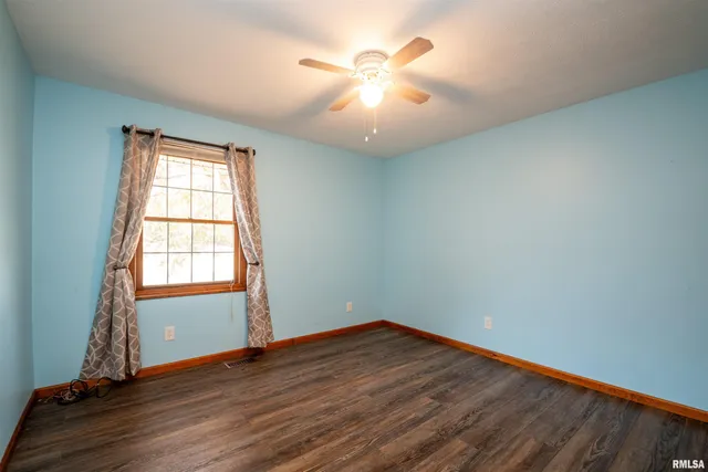 $275,000 | 418 Bayside Drive, Germantown Hills, IL 61548