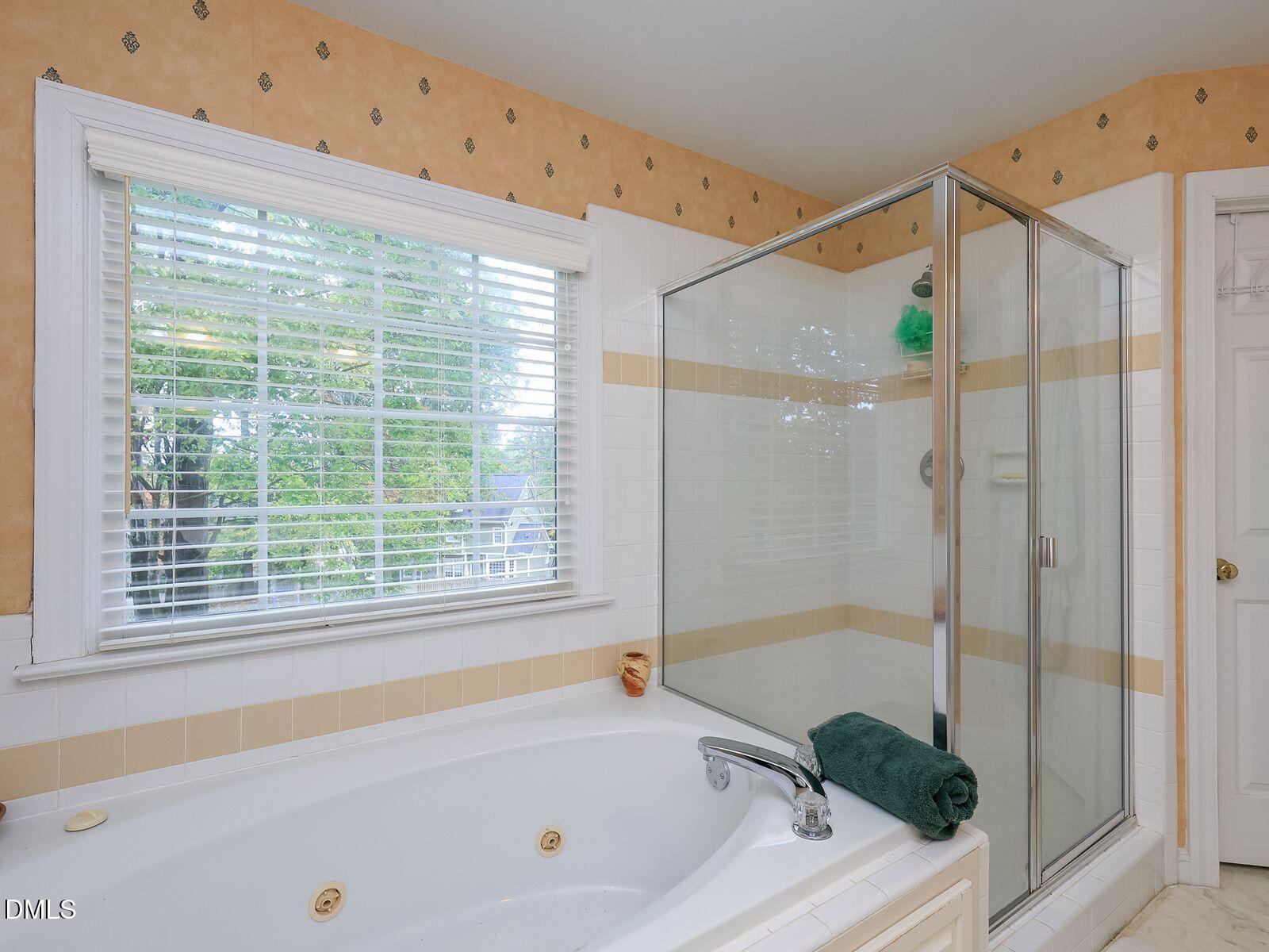 4333 Glen Erin Way Raleigh, NC 27613 - Photo 23 of 34 GE39