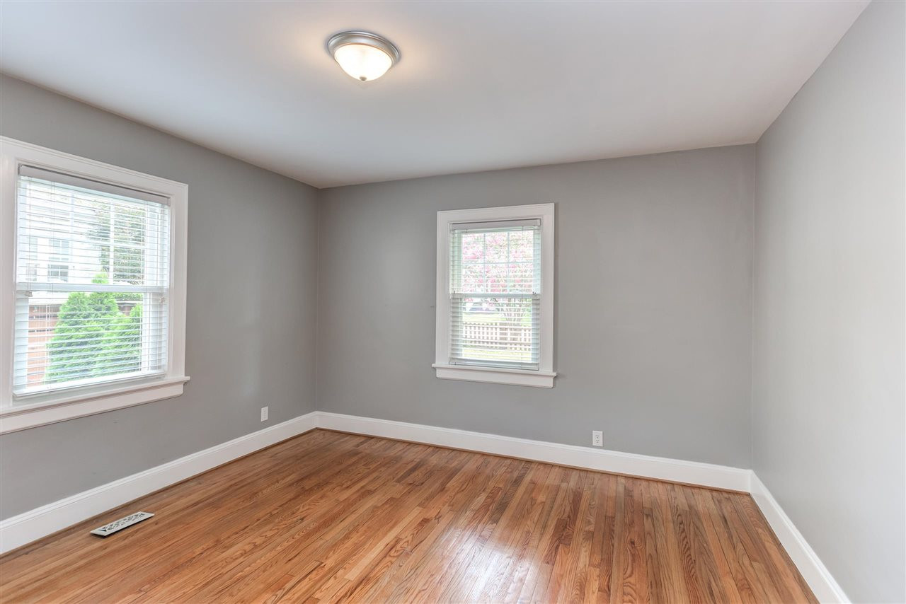 1601 Fairview Road Raleigh, NC 27608 - Photo 17 of 30 Photo 17