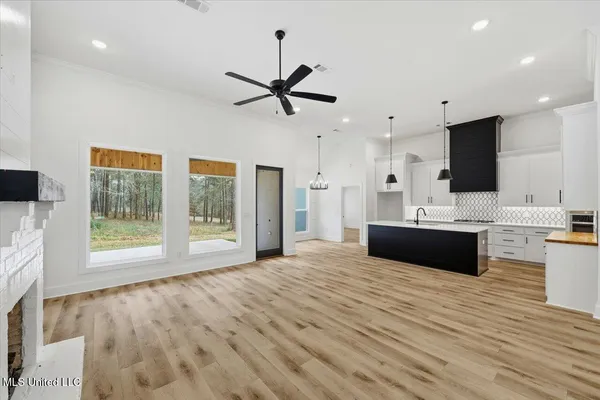 $409,900 | 849 Northwest 11th Avenue, Mendenhall, MS 39114