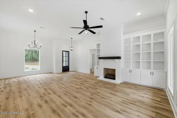 $409,900 | 849 Northwest 11th Avenue, Mendenhall, MS 39114