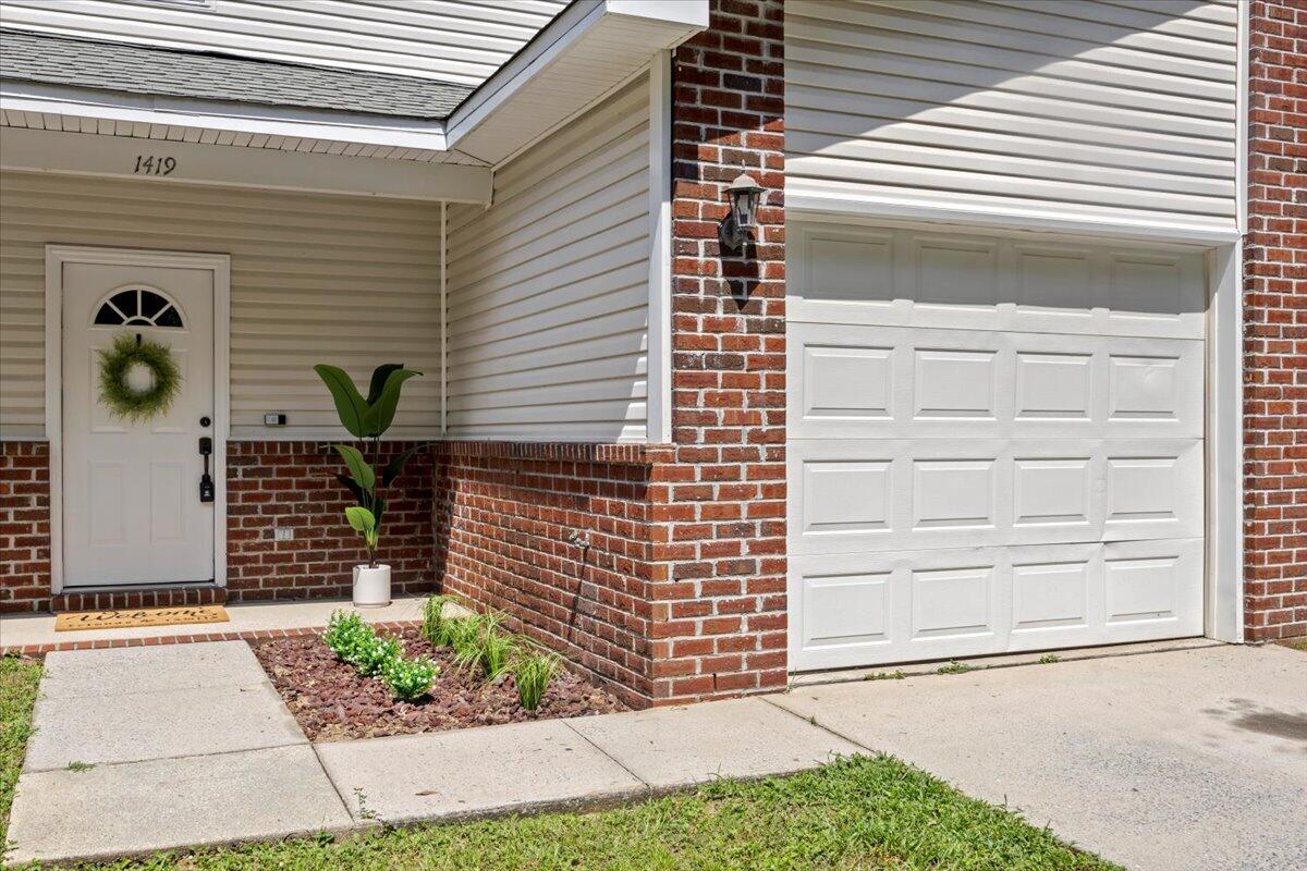 1419 Beaver Run Road, Unit 10 Niceville, FL 32578 - Photo 1 of 43 19-1V3A8776