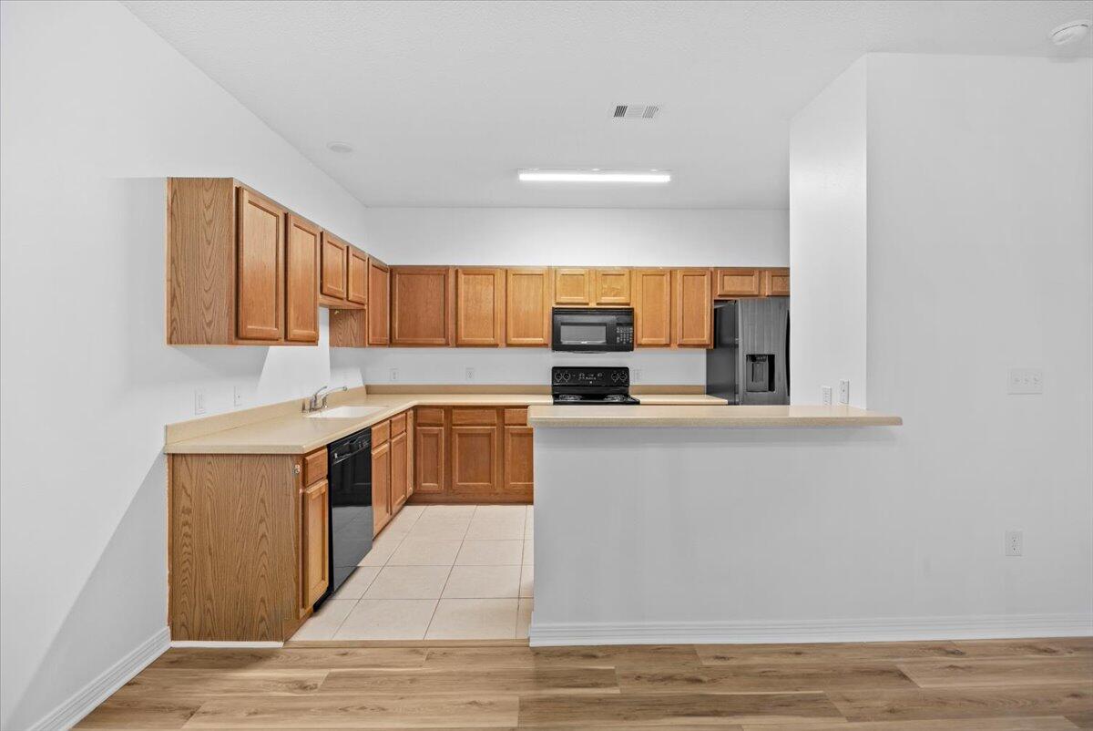 1419 Beaver Run Road, Unit 10 Niceville, FL 32578 - Photo 13 of 43 18-1V3A8886