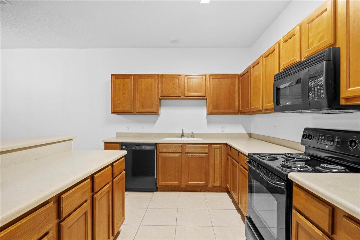 1419 Beaver Run Road, Unit 10 Niceville, FL 32578 - Photo 16 of 43 24-1V3A8866