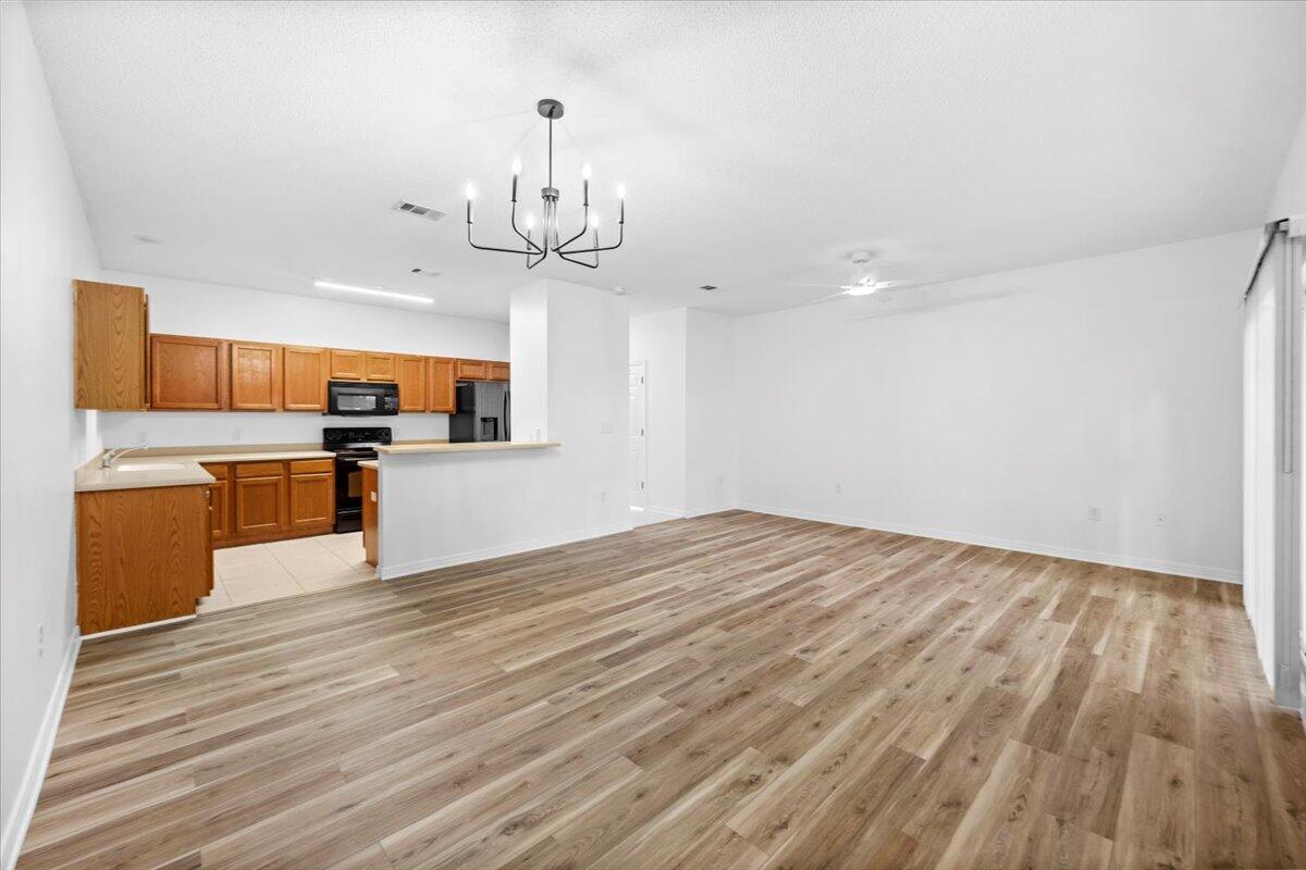 1419 Beaver Run Road, Unit 10 Niceville, FL 32578 - Photo 10 of 43 21-1V3A8891