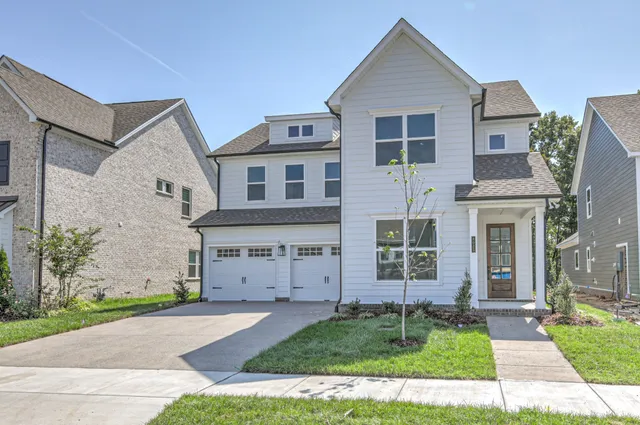 $999,900 | 8025 Headwaters Drive, Franklin, TN 37064