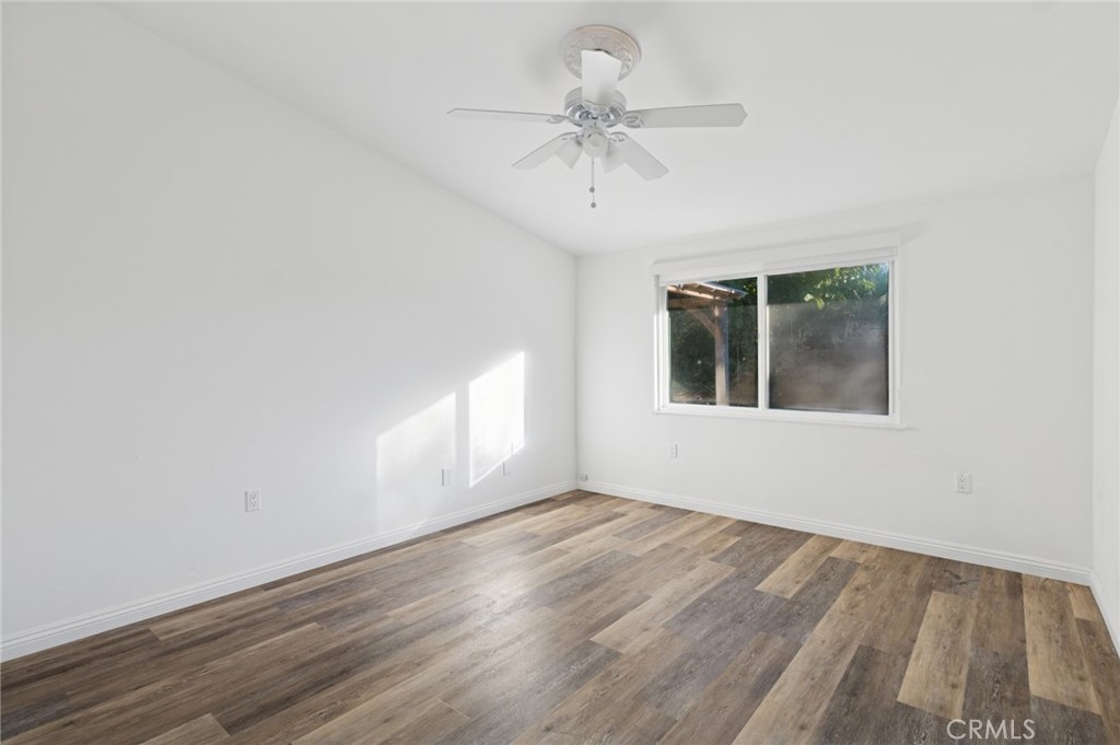 305 Nassau Road Costa Mesa, CA 92626 - Photo 15 of 28